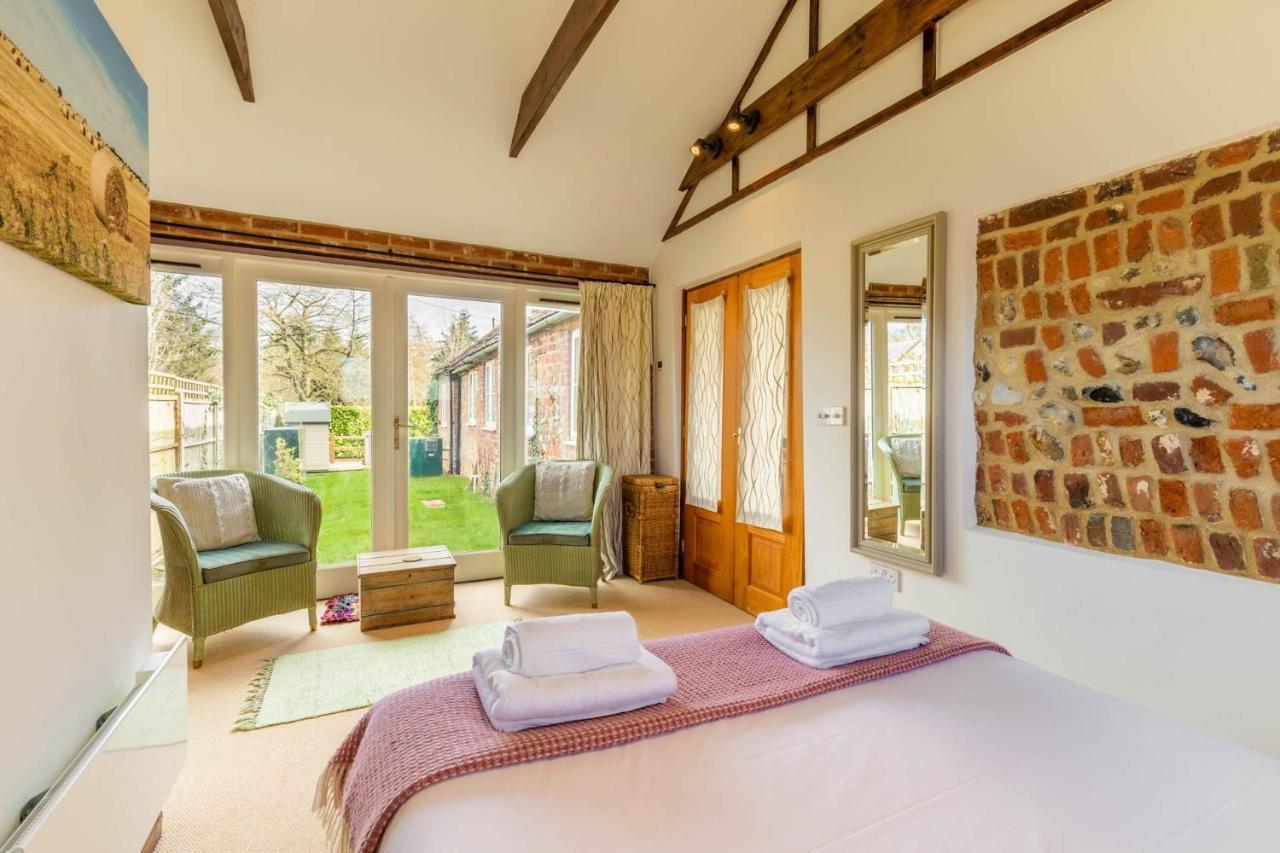 Host & Stay - Woodfalls Barn Burgh and Tuttington Eksteriør billede