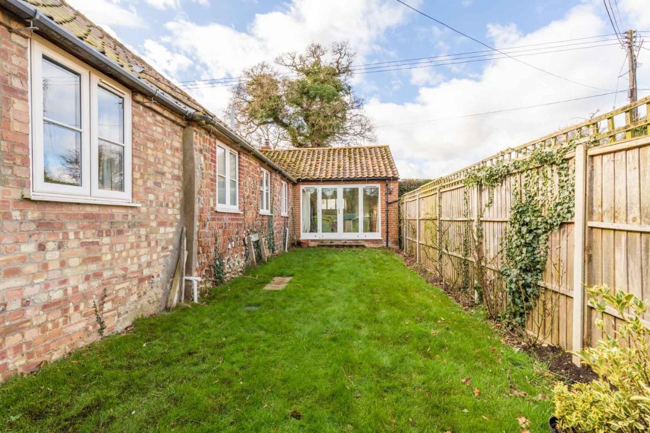 Host & Stay - Woodfalls Barn Burgh and Tuttington Eksteriør billede